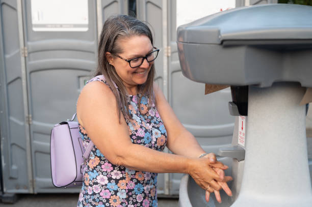 Best Portable restroom trailer rental  in Bradfordville, FL